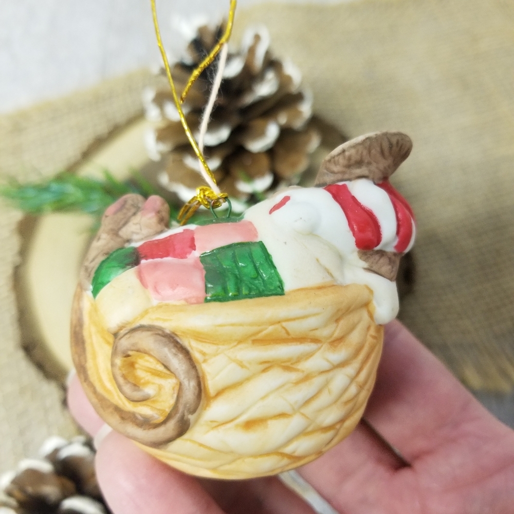 Vintage ( 1988) Current ceramic Mouse ornament - Picture 4 of 6
